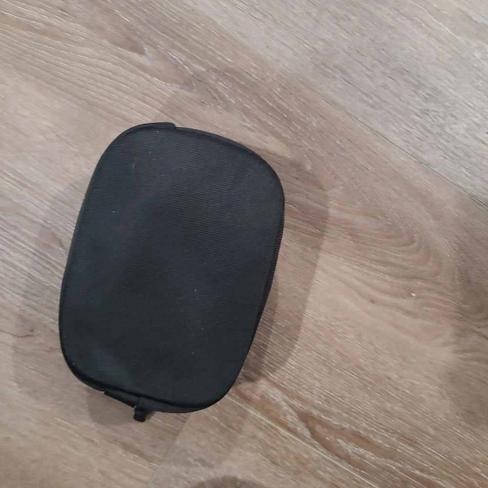 Beats by Dr Dre Headphones Zip‎ Carrying Soft Bag Pouch Zipper Case Black
